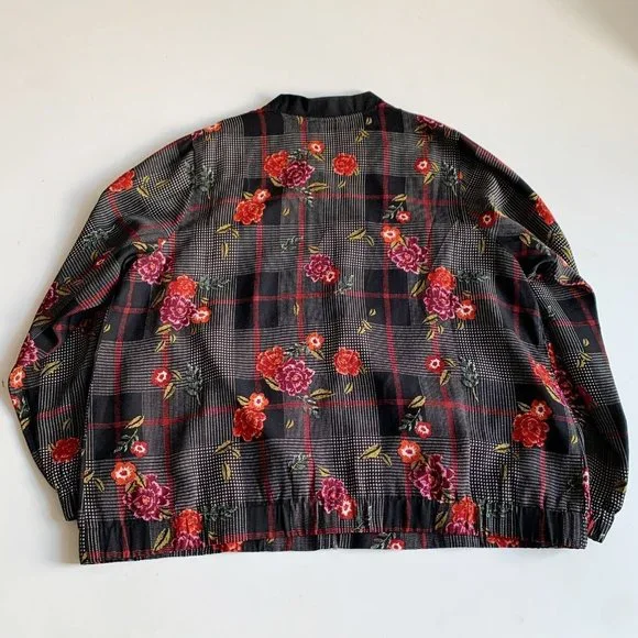 CJ Banks NWT Bomber Jacket Lightweight Floral Plaid Size 1X - Picture 2 of 6